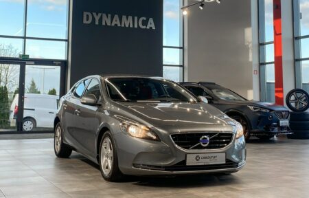 Używany samochód marki Volvo, model V40, rocznik 2015, przebieg 154600km - miniaturka 0