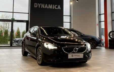 Używany samochód marki Volvo, model V40, rocznik 2019, przebieg 74750km - miniaturka 0