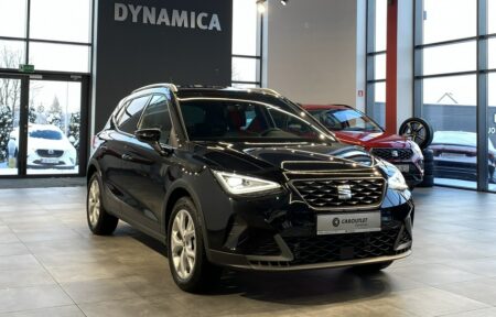 Używany samochód marki Seat, model Arona, rocznik 2022, przebieg 8800km - miniaturka 0