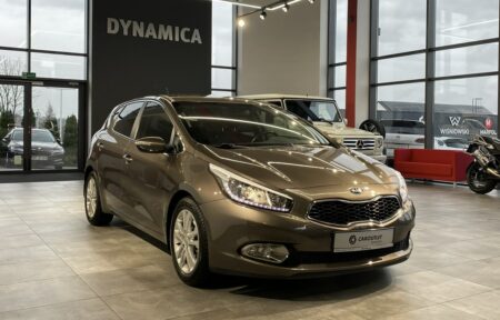 Używany samochód marki Kia, model Cee'd, rocznik 2012, przebieg 64900km - miniaturka 0