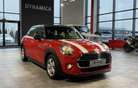 Używany samochód marki Mini, model Cooper, rocznik 2018, przebieg 62400km - miniaturka 0