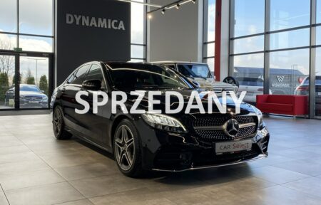 Używany samochód marki Mercedes, model C 300, rocznik 2019, przebieg 95600km - miniaturka 0