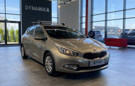 Używany samochód marki Kia, model Cee'd, rocznik 2014, przebieg 92600km - miniaturka 0