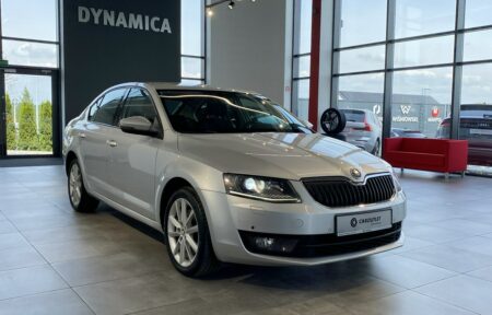 Używany samochód marki Škoda, model Octavia, rocznik 2013, przebieg 195800km - miniaturka 0