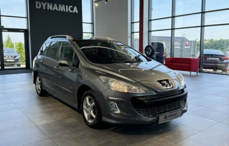 Używany samochód marki Peugeot, model 308 SW, rocznik 2011, przebieg 147600km - miniaturka 0