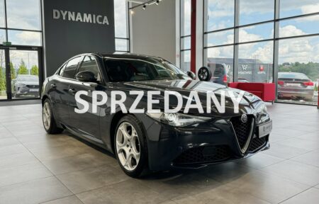 Używany samochód marki Alfa Romeo, model Giulia, rocznik 2018, przebieg 76500km - miniaturka 0