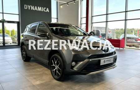 Używany samochód marki Toyota, model RAV-4, rocznik 2016, przebieg 143200km - miniaturka 0