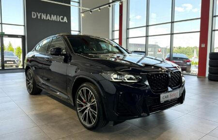 Używany samochód marki BMW, model X4, rocznik 2023, przebieg 9900km - miniaturka 0
