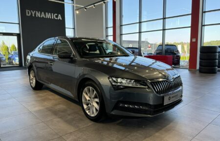 Używany samochód marki Škoda, model Superb, rocznik 2021, przebieg 57750km - miniaturka 0