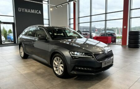 Używany samochód marki Škoda, model Superb, rocznik 2021, przebieg 89900km - miniaturka 0