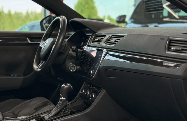 Najlepsze hybrydy plug-in – ranking i opinie - 72