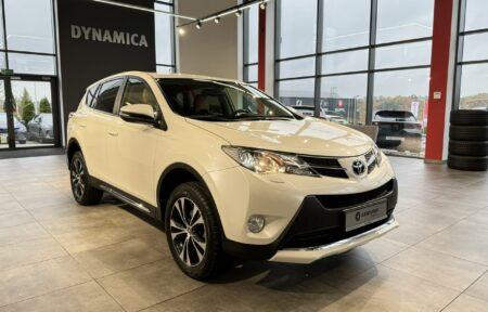 Używany samochód marki Toyota, model RAV-4, rocznik 2015, przebieg 82600km - miniaturka 0