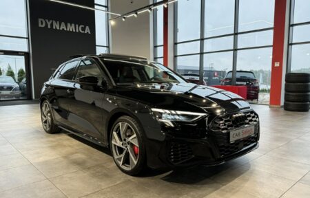 Używany samochód marki Audi, model S3, rocznik 2022, przebieg 14900km - miniaturka 0