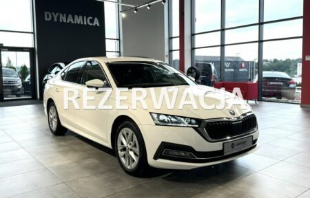 Używany samochód marki Škoda, model Octavia, rocznik 2021, przebieg 131900km - miniaturka 0