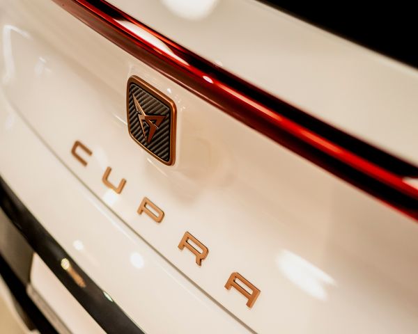 Porównanie CUPRA Formentor vs CUPRA Leon - 1