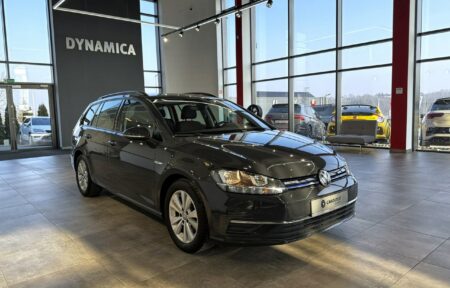 Używany samochód marki Volkswagen, model Golf, rocznik 2019, przebieg 107100km - miniaturka 0