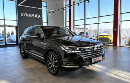 Używany samochód marki Volkswagen, model Touareg, rocznik 2018, przebieg 176400km - miniaturka 0