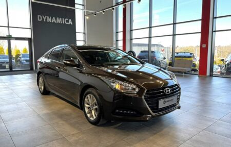 Używany samochód marki Hyundai, model i40, rocznik 2018, przebieg 168800km - miniaturka 0