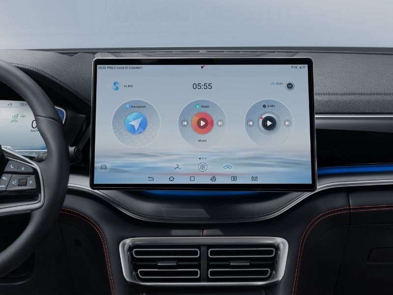 byd seal u dm-i, wnętrze, dotykowy obrotowy ekran