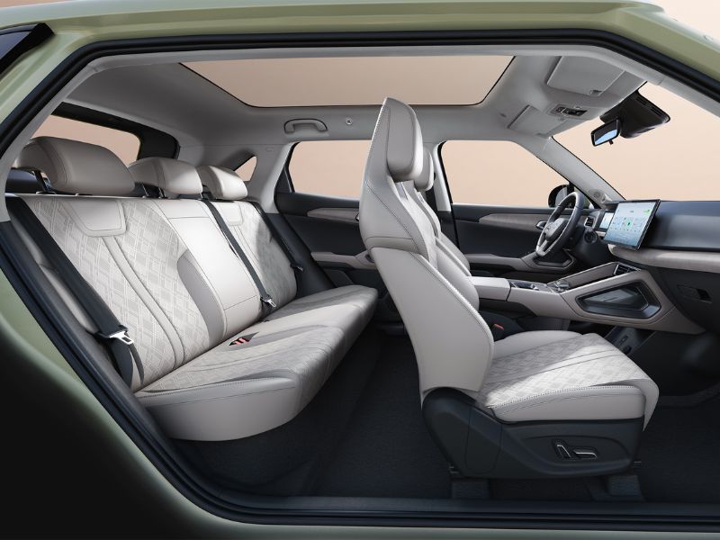 byd atto 2 - przestronne wnętrze