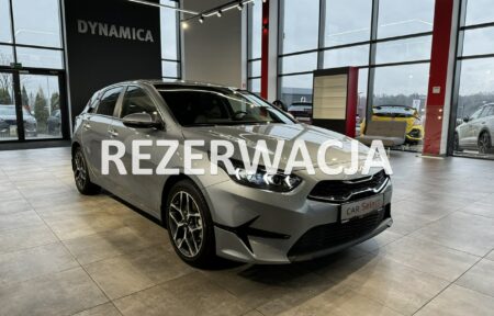 Używany samochód marki Kia, model Cee'd, rocznik 2022, przebieg 16500km - miniaturka 0