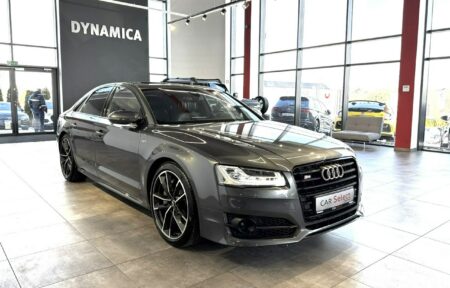 Używany samochód marki Audi, model S8, rocznik 2016, przebieg 121300km - miniaturka 0