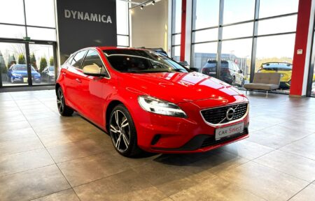 Używany samochód marki Volvo, model V40, rocznik 2018, przebieg 105500km - miniaturka 0