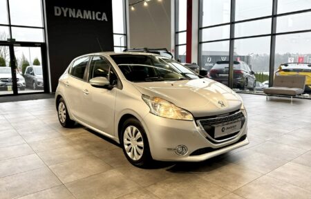 Używany samochód marki Peugeot, model 208, rocznik 2015, przebieg 226900km - miniaturka 0