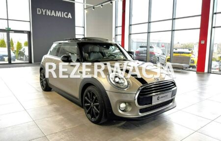 Używany samochód marki Mini, model Cooper, rocznik 2017, przebieg 97100km - miniaturka 0
