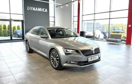 Używany samochód marki Škoda, model Superb, rocznik 2019, przebieg 99500km - miniaturka 0