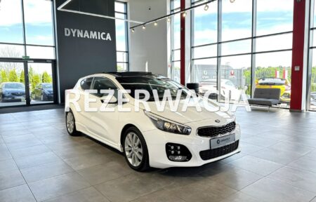Używany samochód marki Kia, model Cee'd, rocznik 2016, przebieg 65600km - miniaturka 0