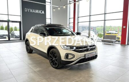 Używany samochód marki Volkswagen, model T-Roc, rocznik 2023, przebieg 39100km - miniaturka 0