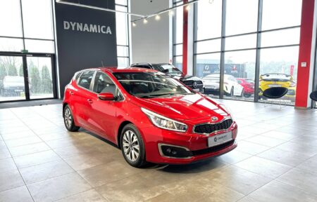 Używany samochód marki Kia, model Cee'd, rocznik 2015, przebieg 137800km - miniaturka 0