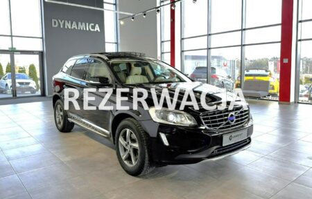 Używany samochód marki Volvo, model XC 60, rocznik 2017, przebieg 140600km - miniaturka 0