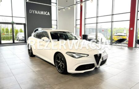 Używany samochód marki Alfa Romeo, model Giulia, rocznik 2017, przebieg 154800km - miniaturka 0