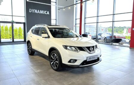 Używany samochód marki Nissan, model X-Trail, rocznik 2015, przebieg 236700km - miniaturka 0