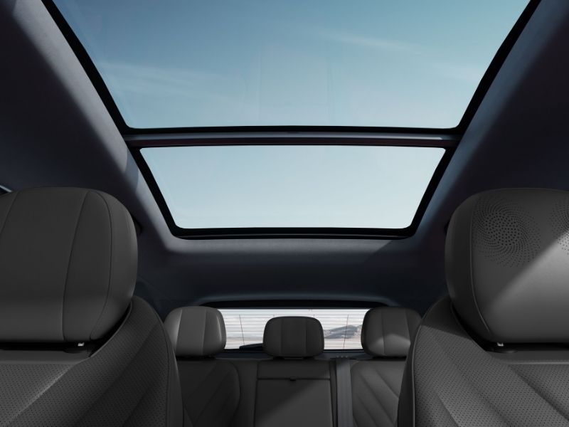 omoda 9 - panoramiczny dach