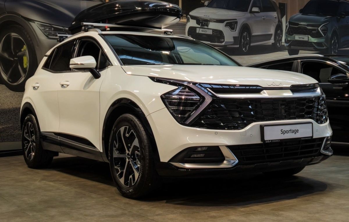 Sportowy styl i moc – CUPRA Formentor, KIA Sportage, Omoda 5 i BYD Seal w porównaniu