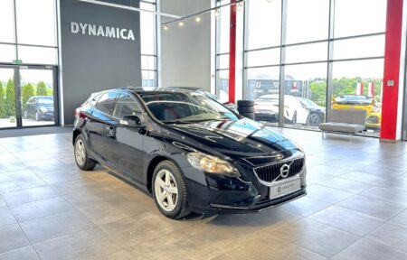 Używany samochód marki Volvo, model V40, rocznik 2018, przebieg 177100km - miniaturka 0