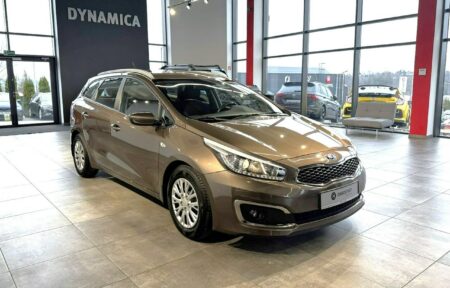 Używany samochód marki Kia, model Cee'd, rocznik 2017, przebieg 107200km - miniaturka 0