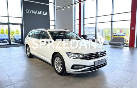 Używany samochód marki Volkswagen, model Passat, rocznik 2020, przebieg 48700km - miniaturka 0