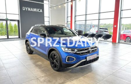 Używany samochód marki Volkswagen, model T-Roc, rocznik 2024, przebieg 11500km - miniaturka 0