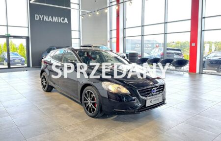 Używany samochód marki Volvo, model V40, rocznik 2015, przebieg 134700km - miniaturka 0