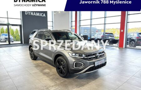 Używany samochód marki Volkswagen, model T-Roc, rocznik 2024, przebieg 7400km - miniaturka 0