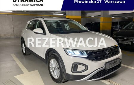 Używany samochód marki Volkswagen, model T-Roc, rocznik 2023, przebieg 22900km - miniaturka 0
