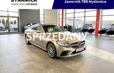 Używany samochód marki Mercedes, model C 300, rocznik 2019, przebieg 60800km - miniaturka 0