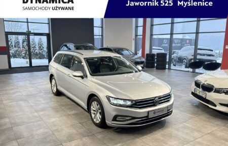 Używany samochód marki Volkswagen, model Passat Variant, rocznik 2022, przebieg 96300km