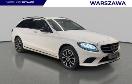 Używany samochód marki Mercedes, model C 180, rocznik 2019, przebieg 110400km