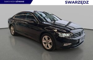 Używany samochód marki Volkswagen, model Passat, rocznik 2021, przebieg 75000km