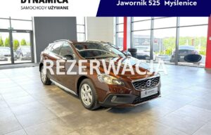 Używany samochód marki Volvo, model V40 Cross Country, rocznik 2016, przebieg 70100km